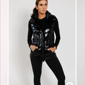 IVL COLLECTIVE SHERPA VEST